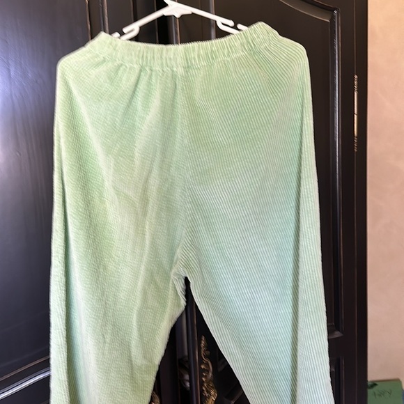 American Vintage corduroy pants - Picture 2 of 3